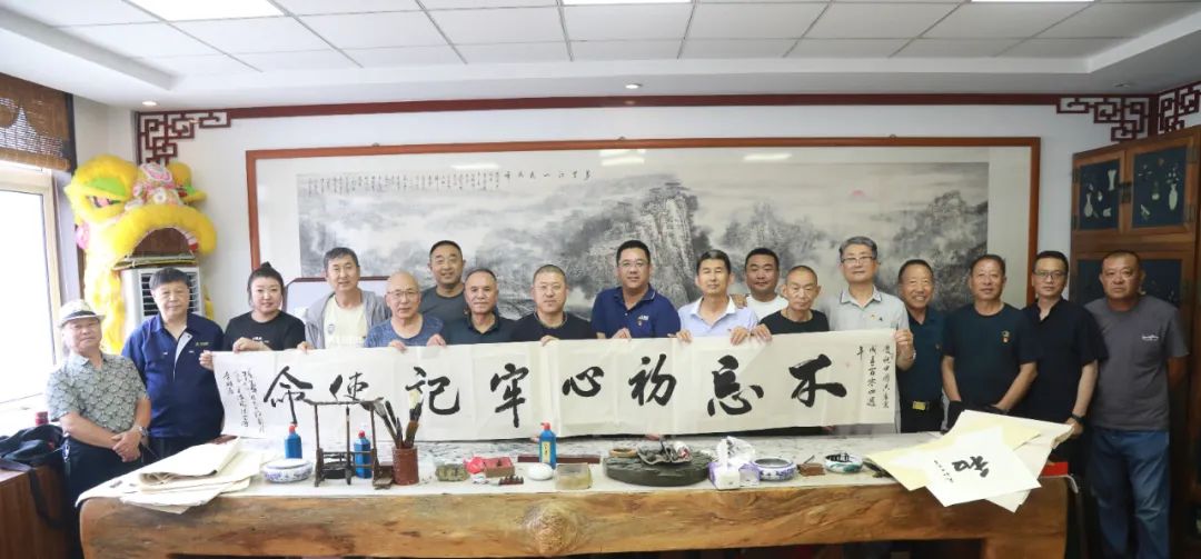 舉辦慶祝中國共產(chǎn)黨成立104周年主題黨日活動(dòng)2.jpg